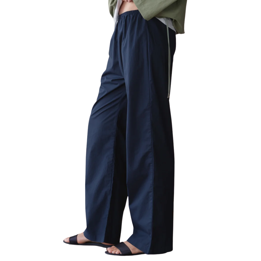 The Pop Simple Pant in Navy