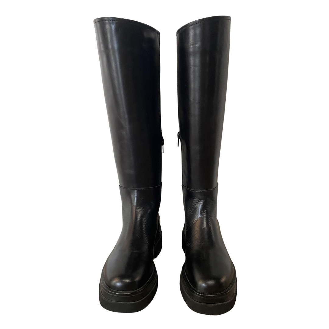 Golva Knee High Boots in Sierra Black