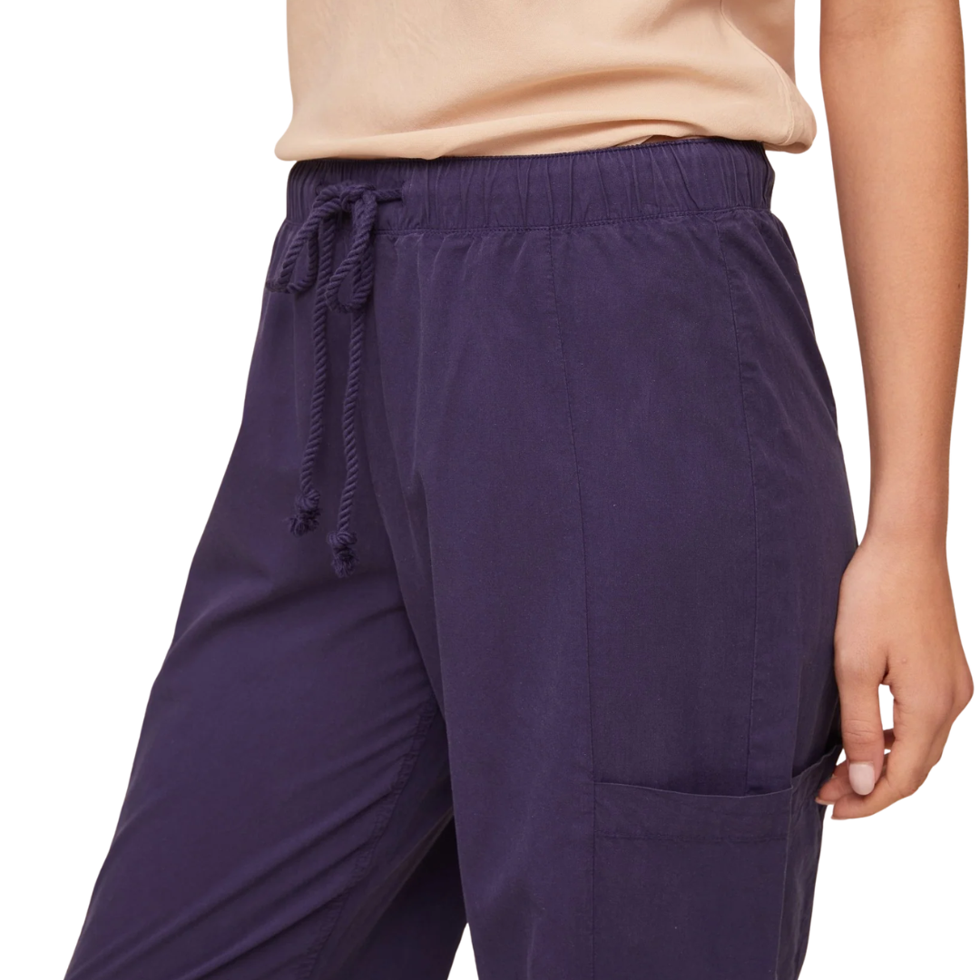 Side Pocket Seamed Pant in Noir Navy