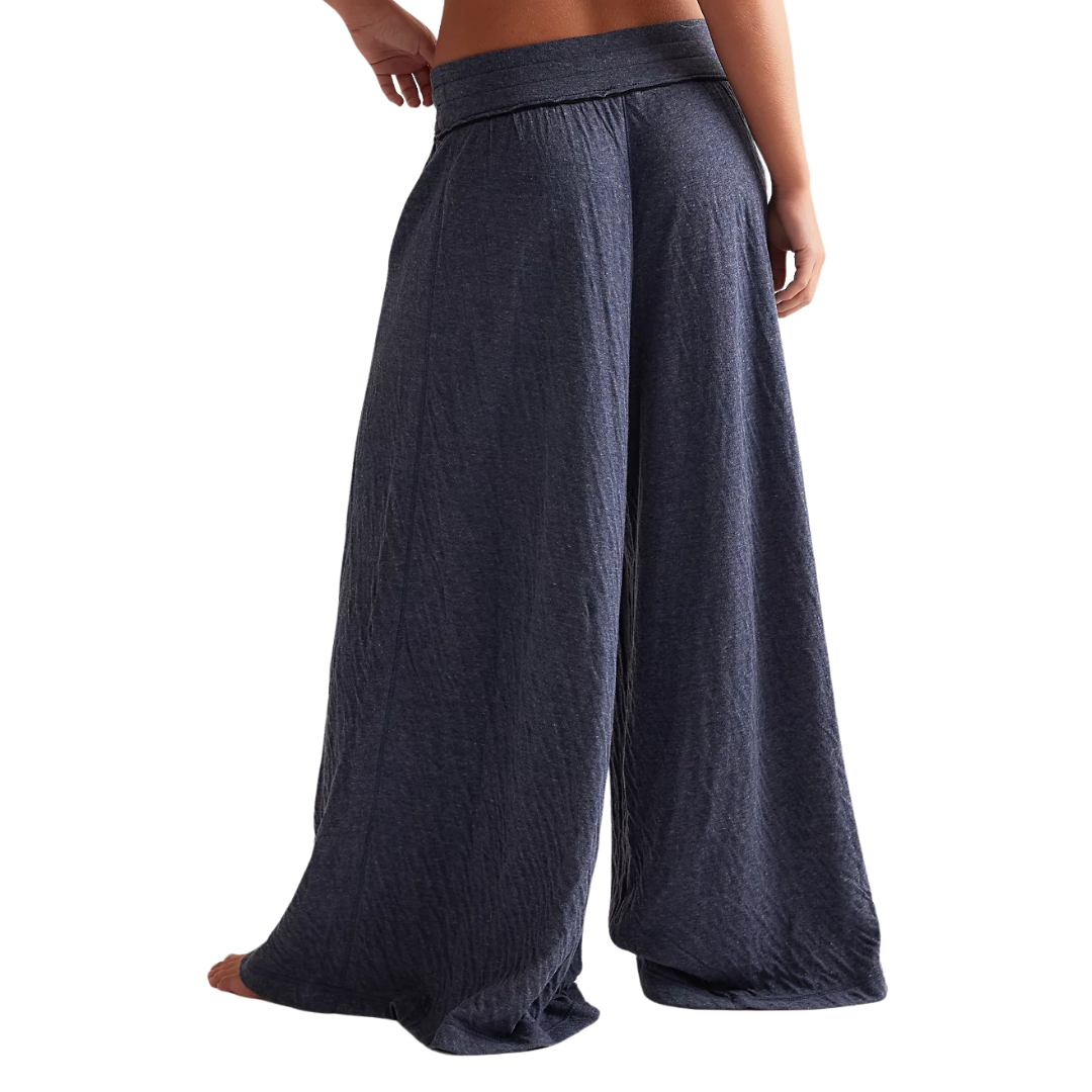 Wait A Minute Wide Leg in Navy Combo