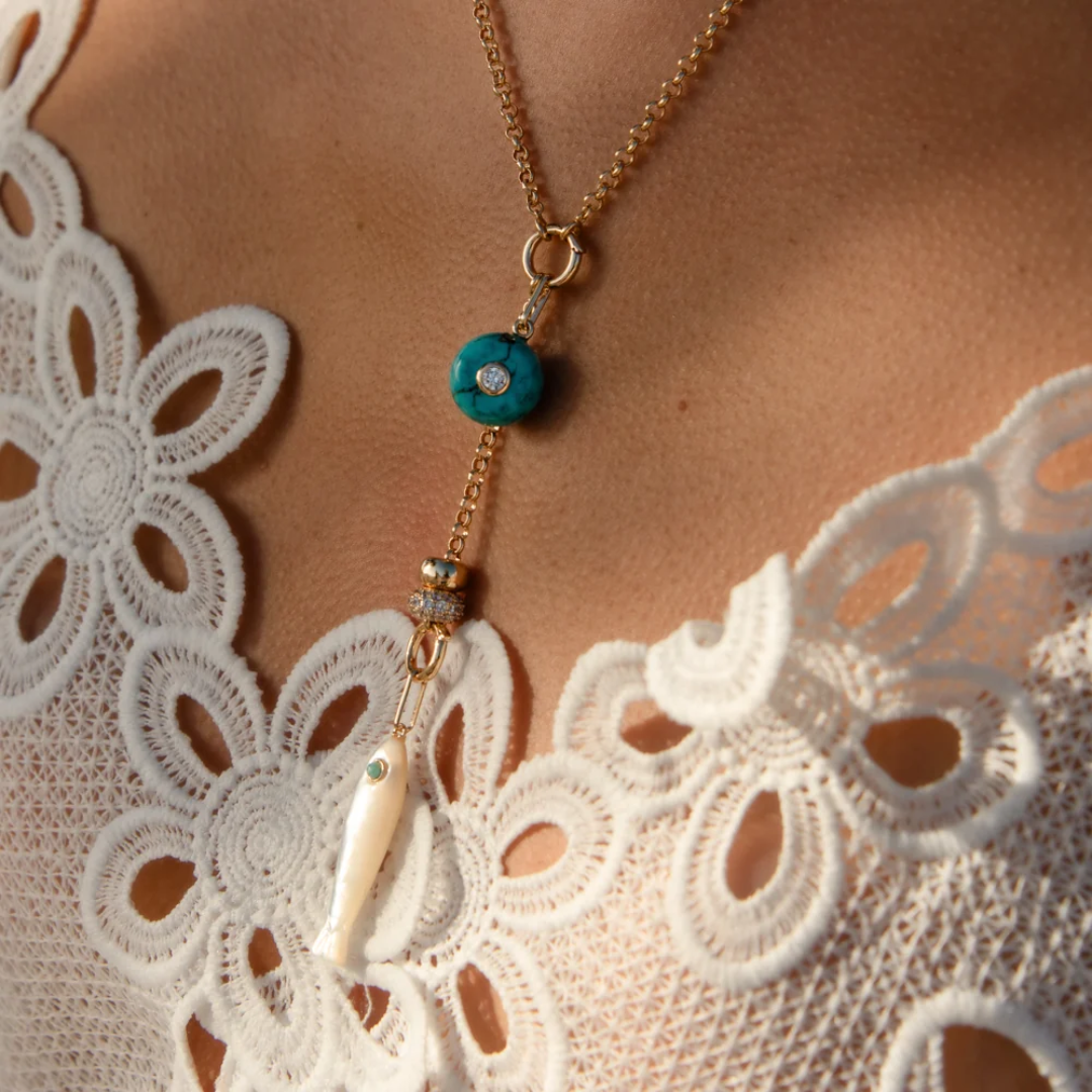 Béla Lariat Necklace in Howlite and Mother of Pearl