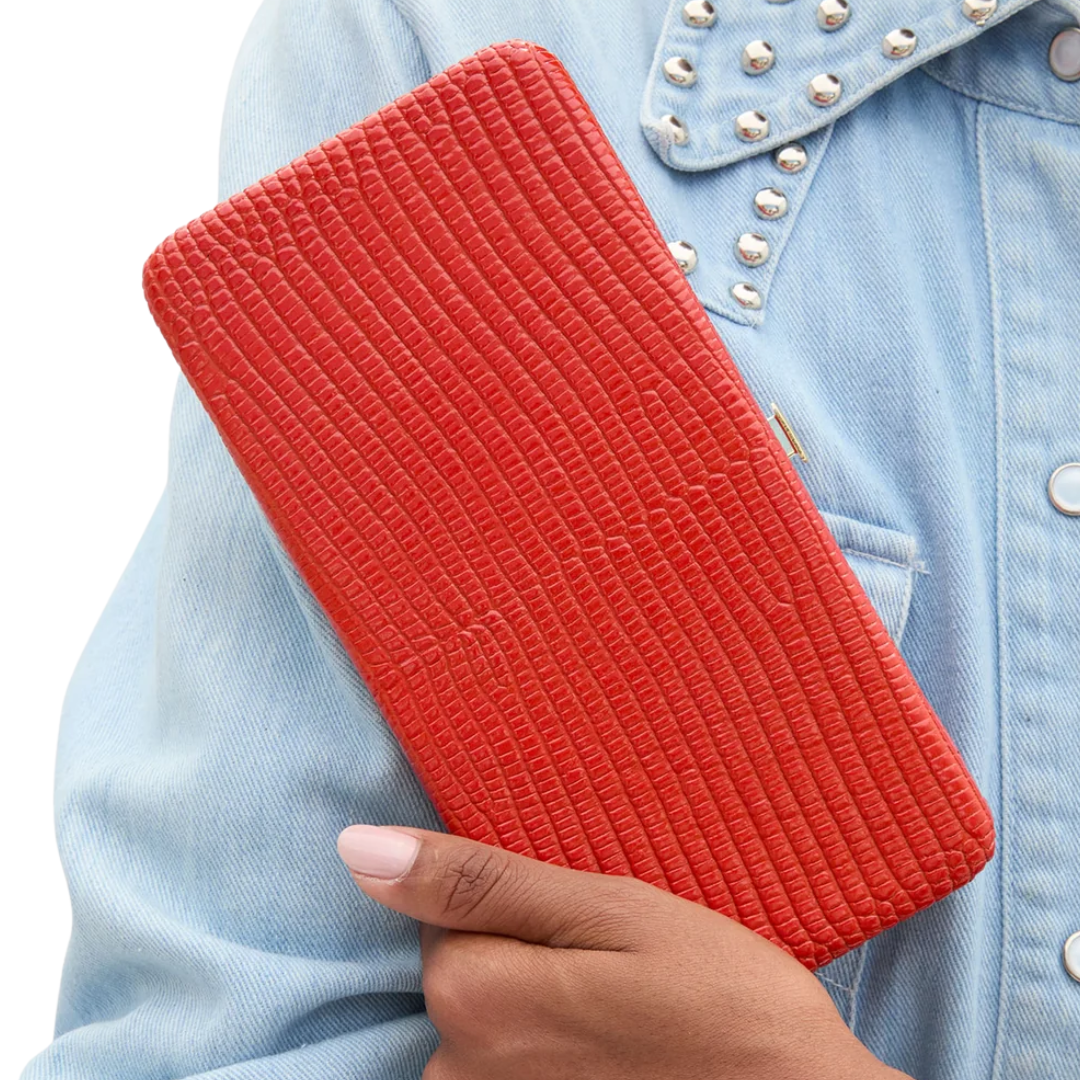 Le Tabac in Red Glossy Lizard
