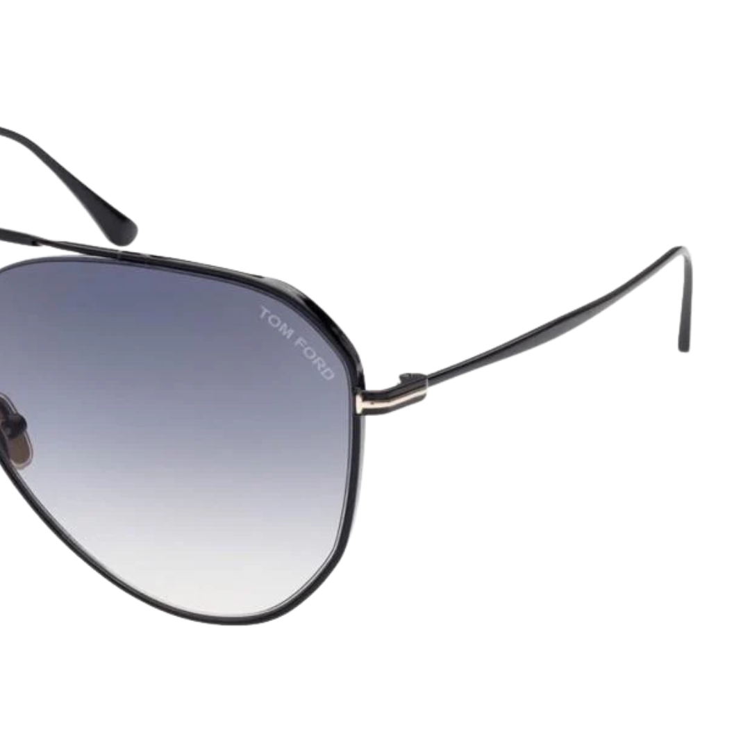 Charles Pilot Sunglasses in Black