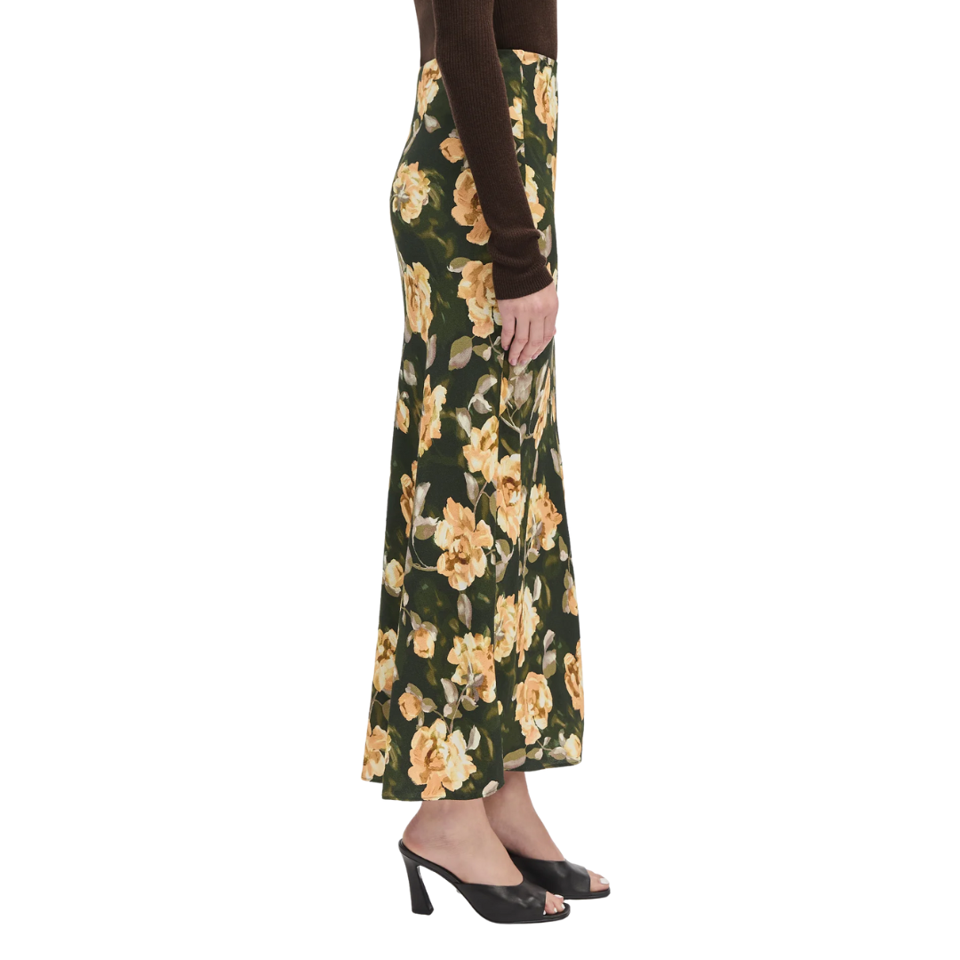 Favorite Skirt in Golden Flowerbed
