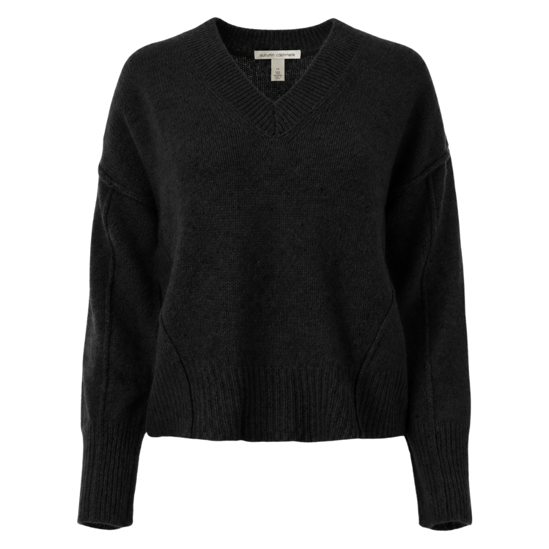 Boxy V W/ Reversed Seams in Black