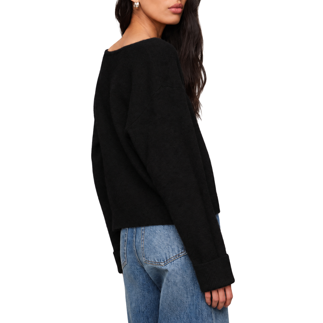 Cerro V-Neck Sweater in Black