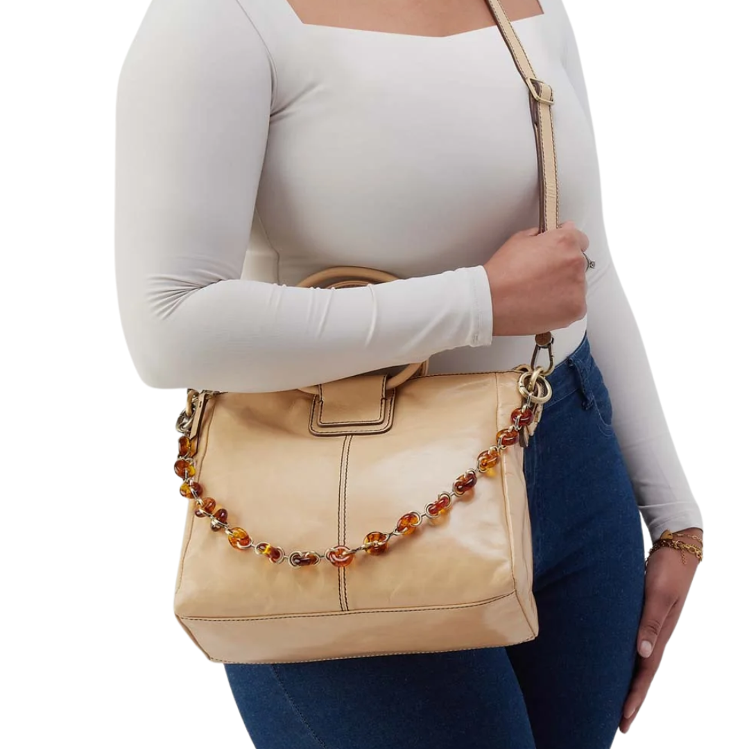 Sheila Medium Satchel in Desert Sand