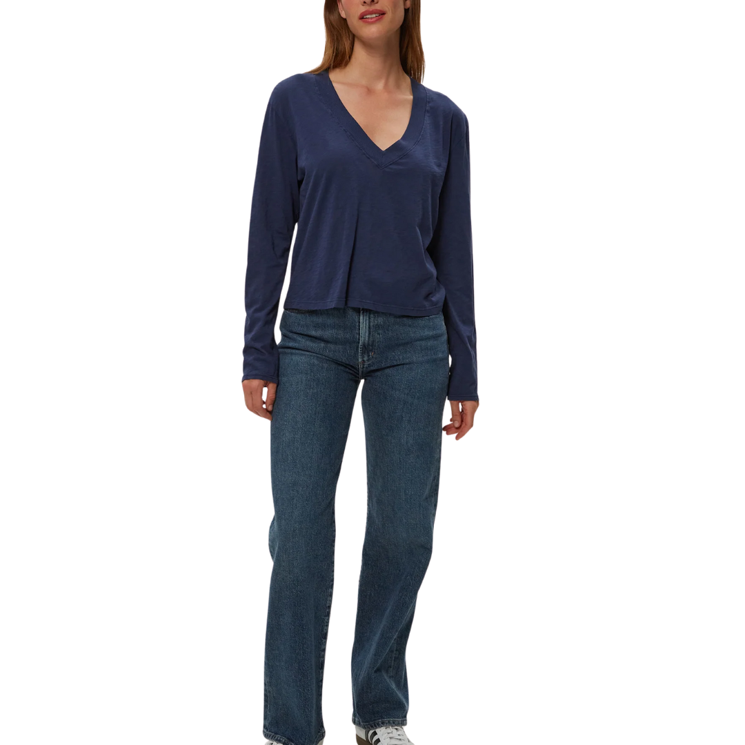 Brea Cropped V-Neck in Nocturnal