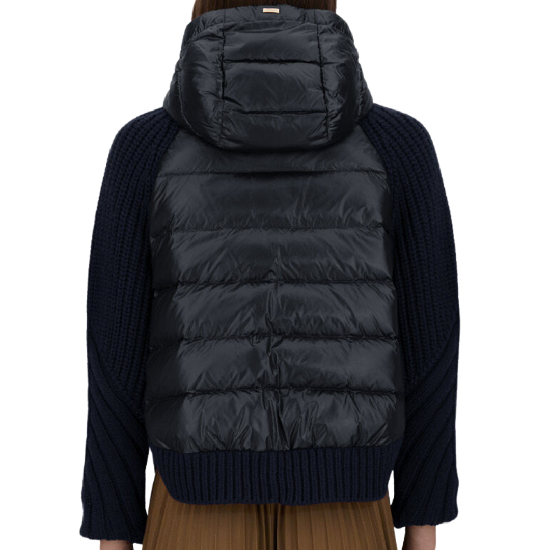 Cob Stitch Cardigan in Navy Blue