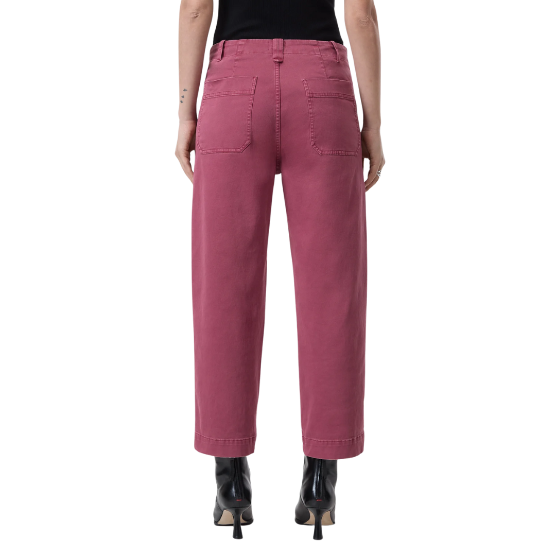Rovea Relaxed in Cherry Red