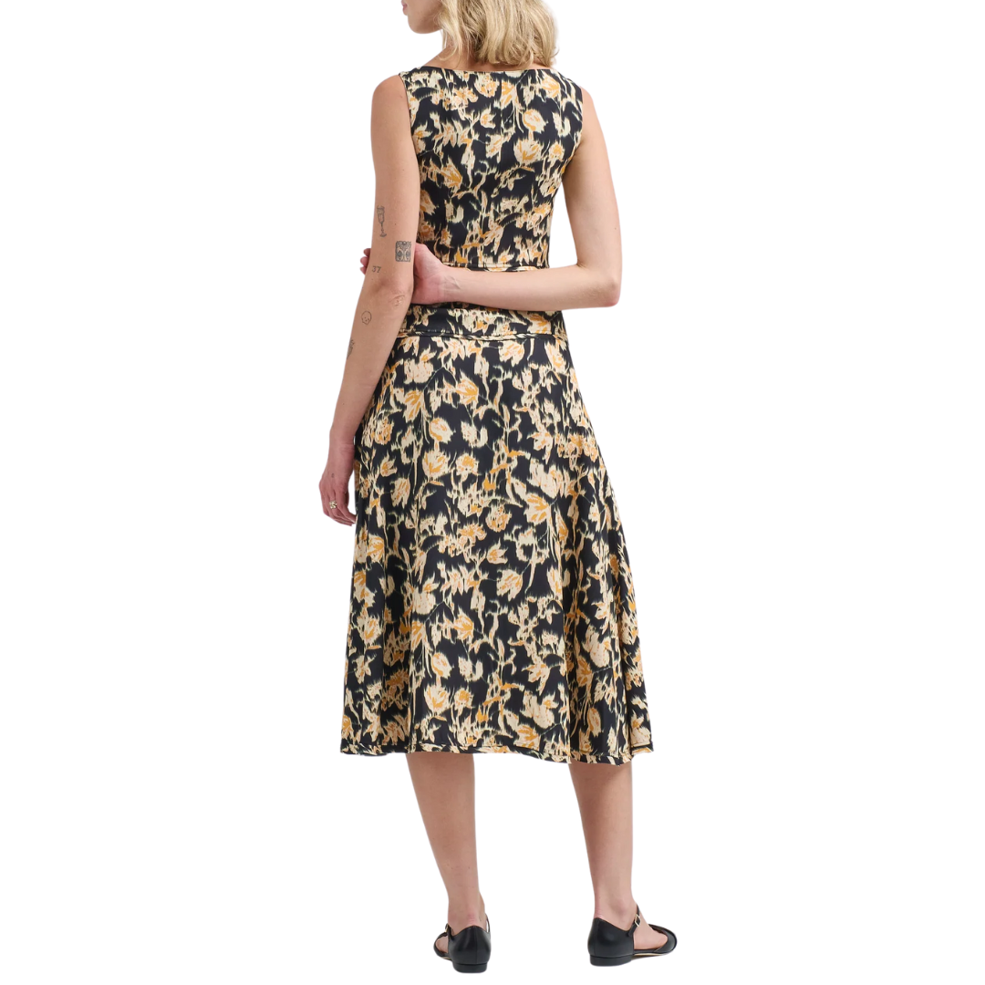 Vivi Sweetheart Neckline Midi Dress in Tourmaline