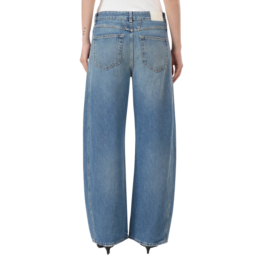 Tori-X Barrel Jeans in Mid Blue
