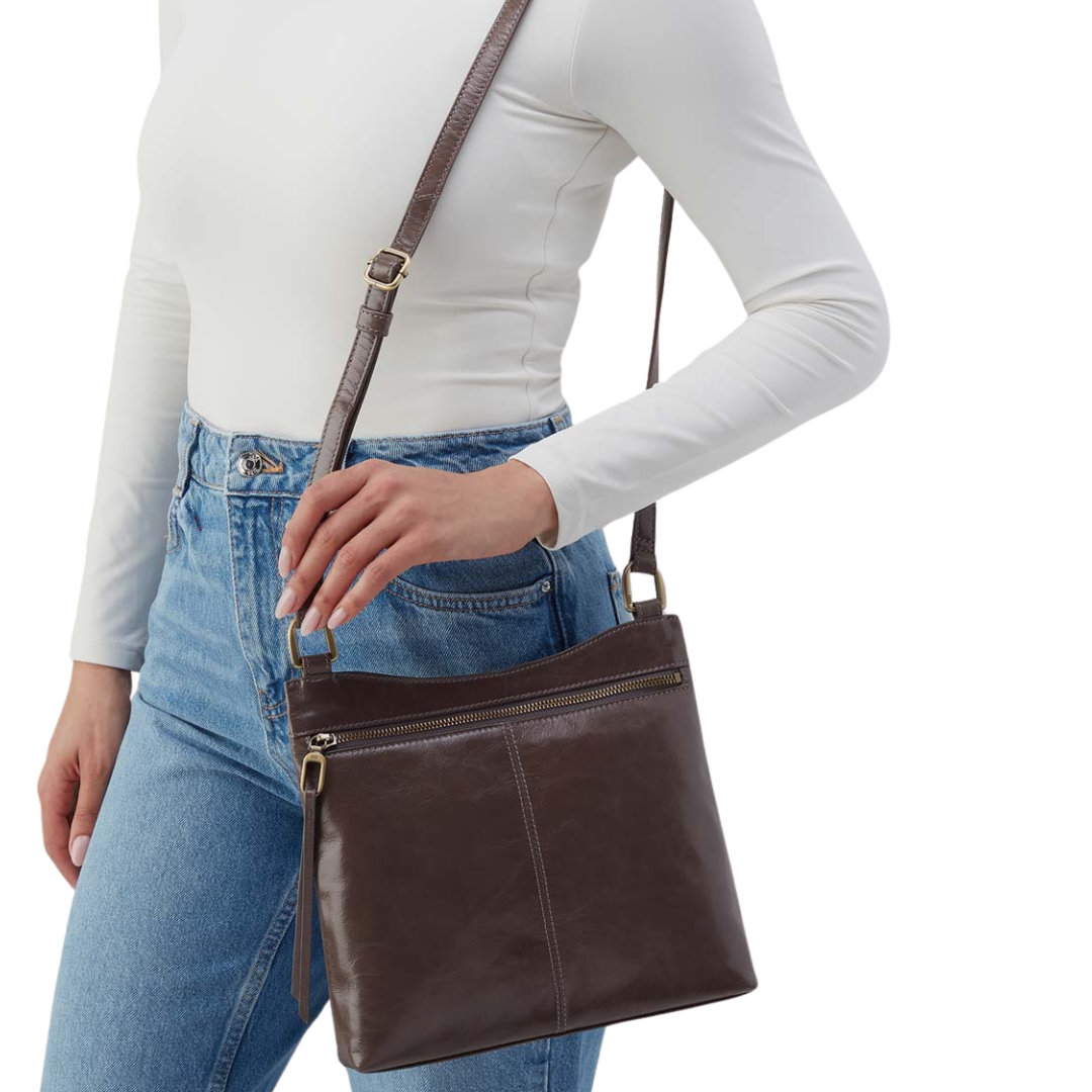 Cambel Crossbody in Hearthstone