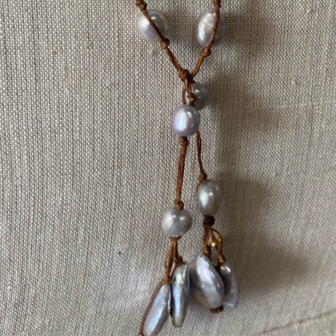 Elsa Silk Lariat in Grey Pearl