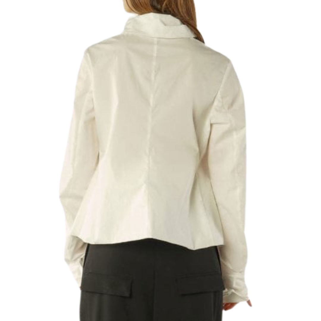 Wire Collar Blouse in Off White