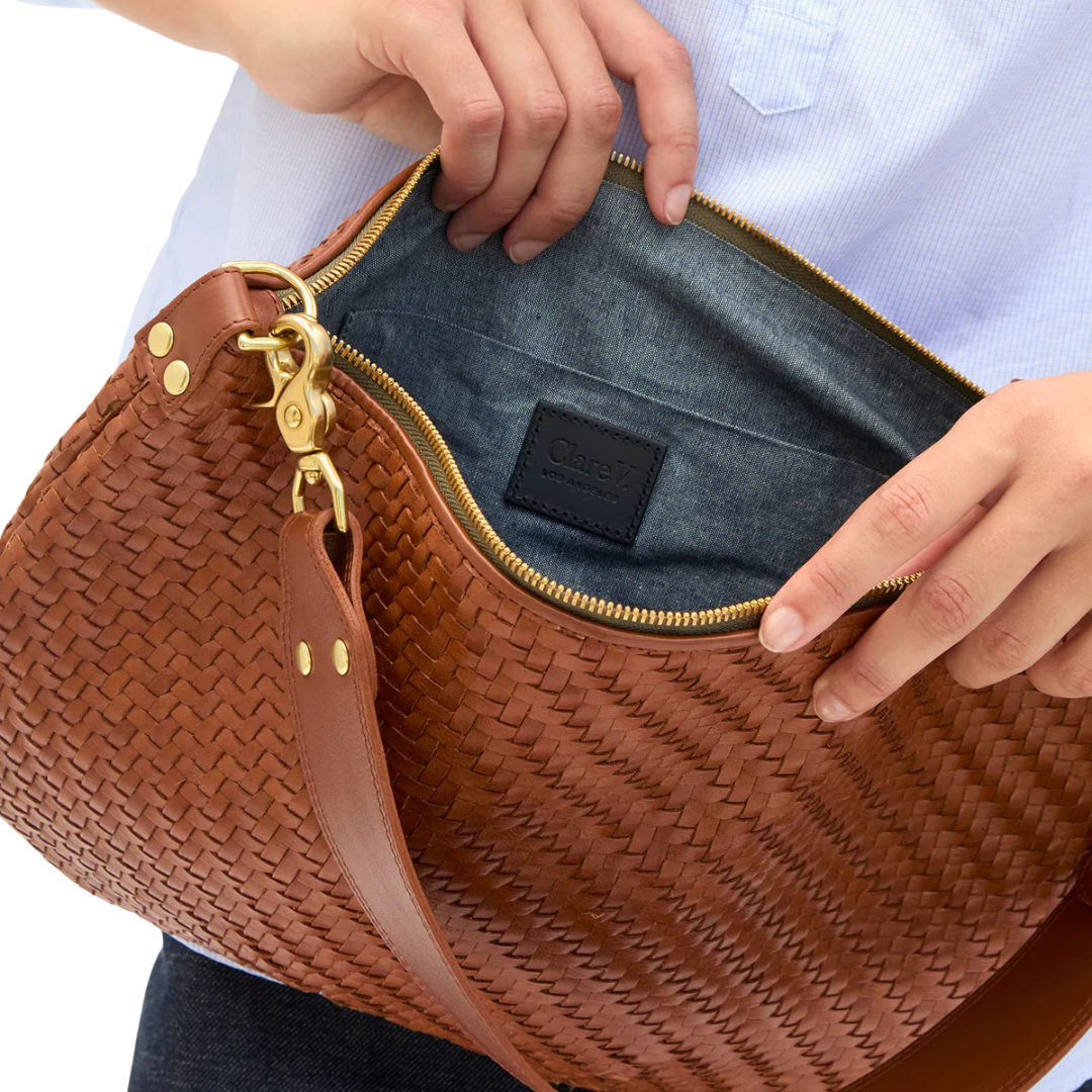Moyen Messenger in Hazelnut Woven Zig-Zag