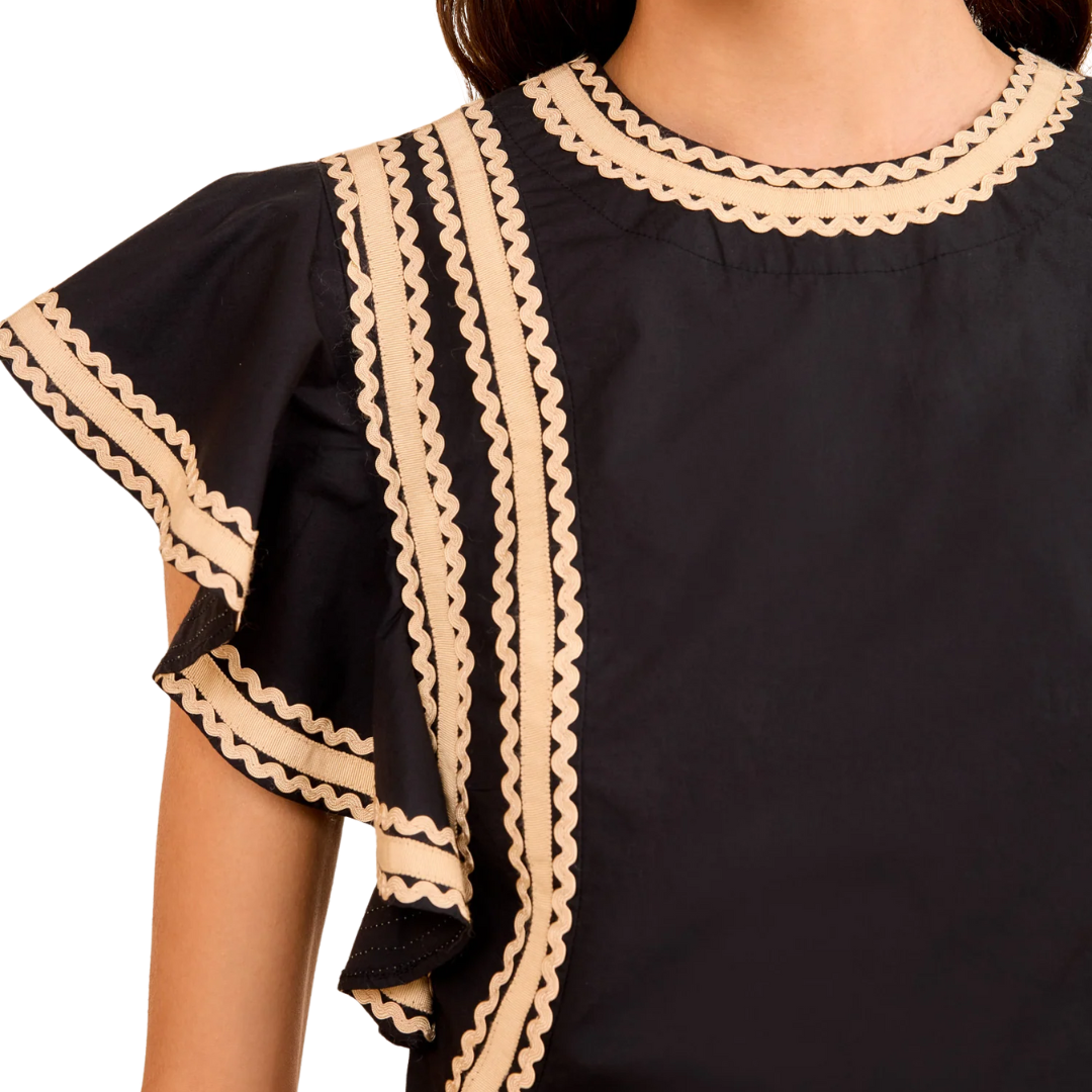 Anora Flutter Sleeve Top in Noir