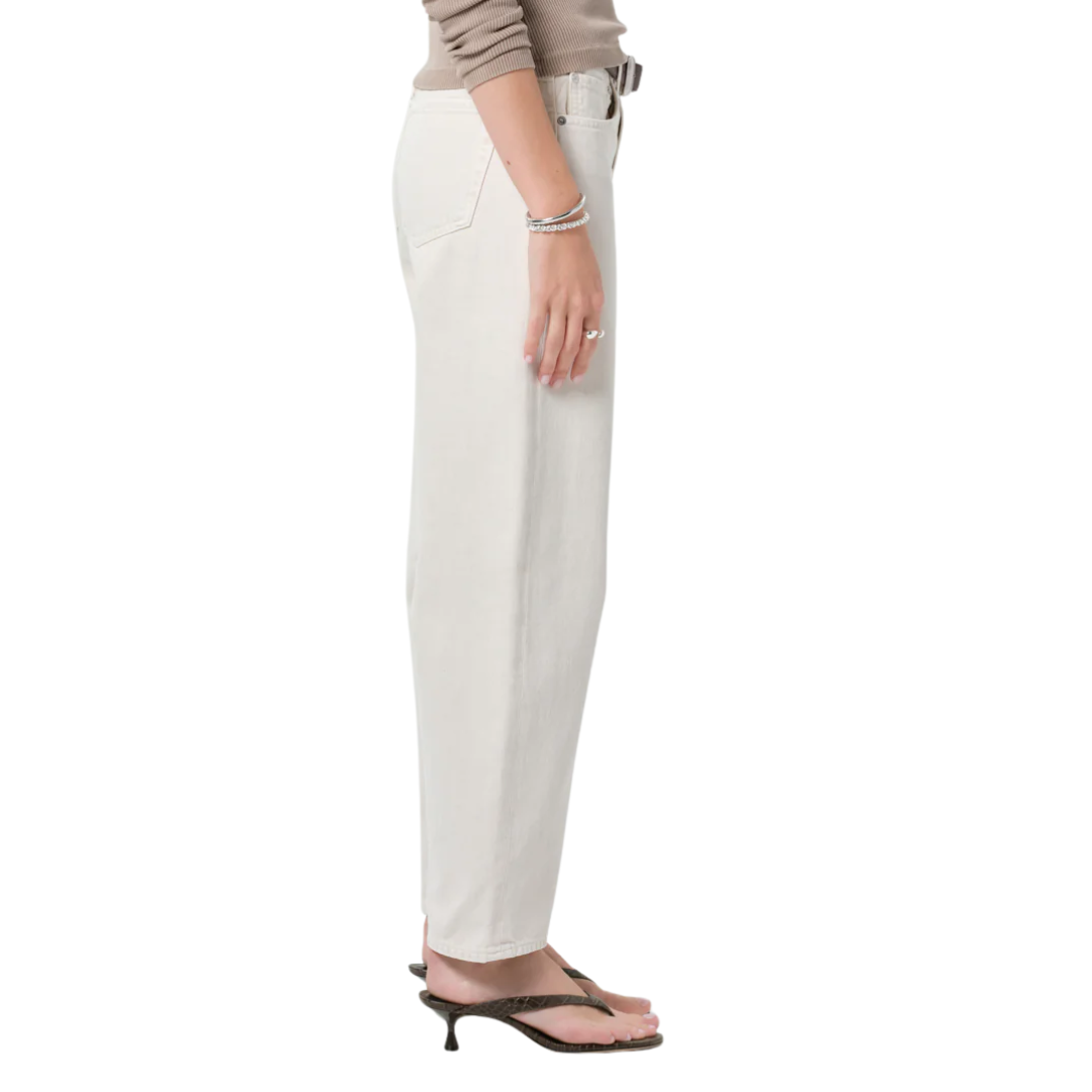 Miro Relaxed Jean in Almondette