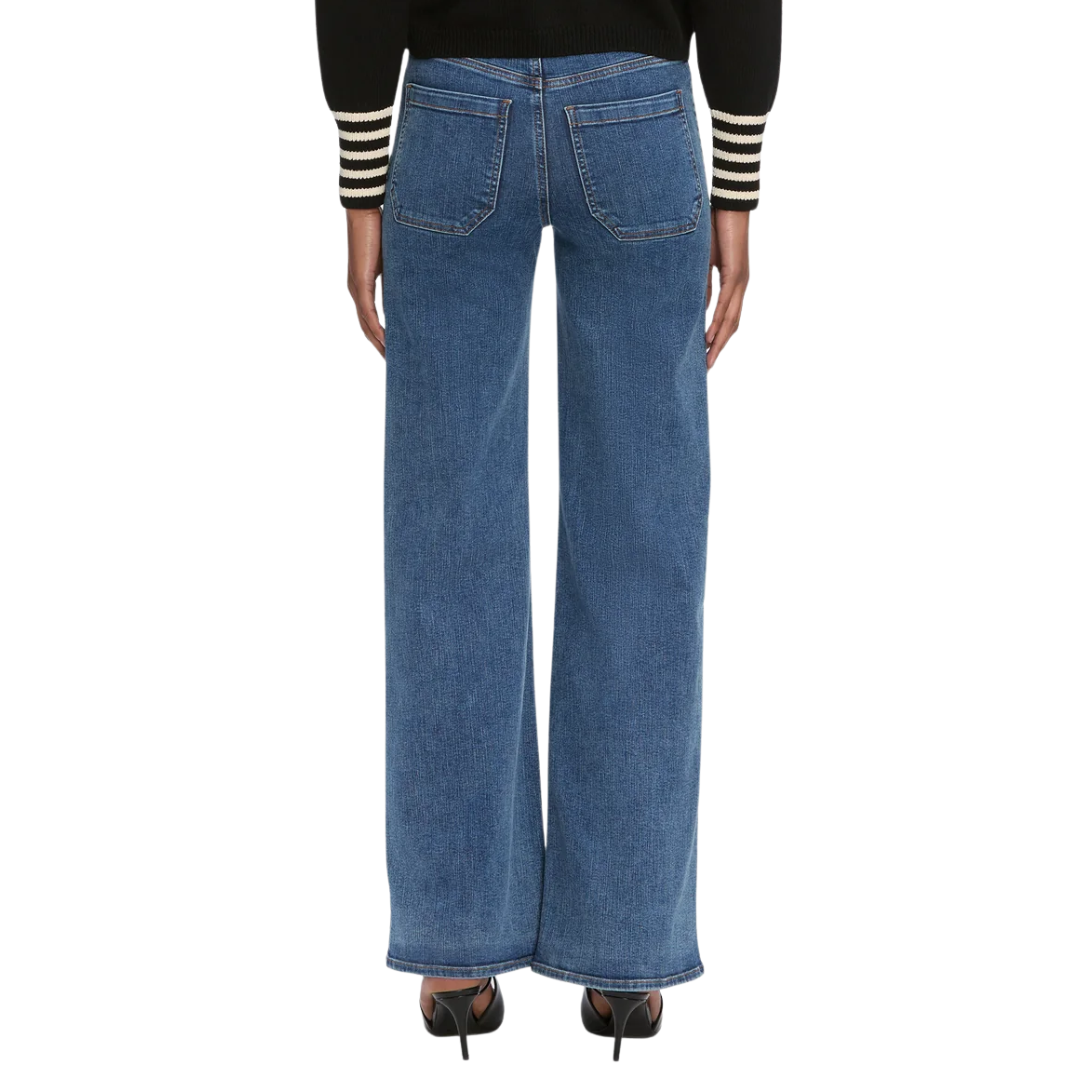 Le Slim Palazzo Modernist in Esteem