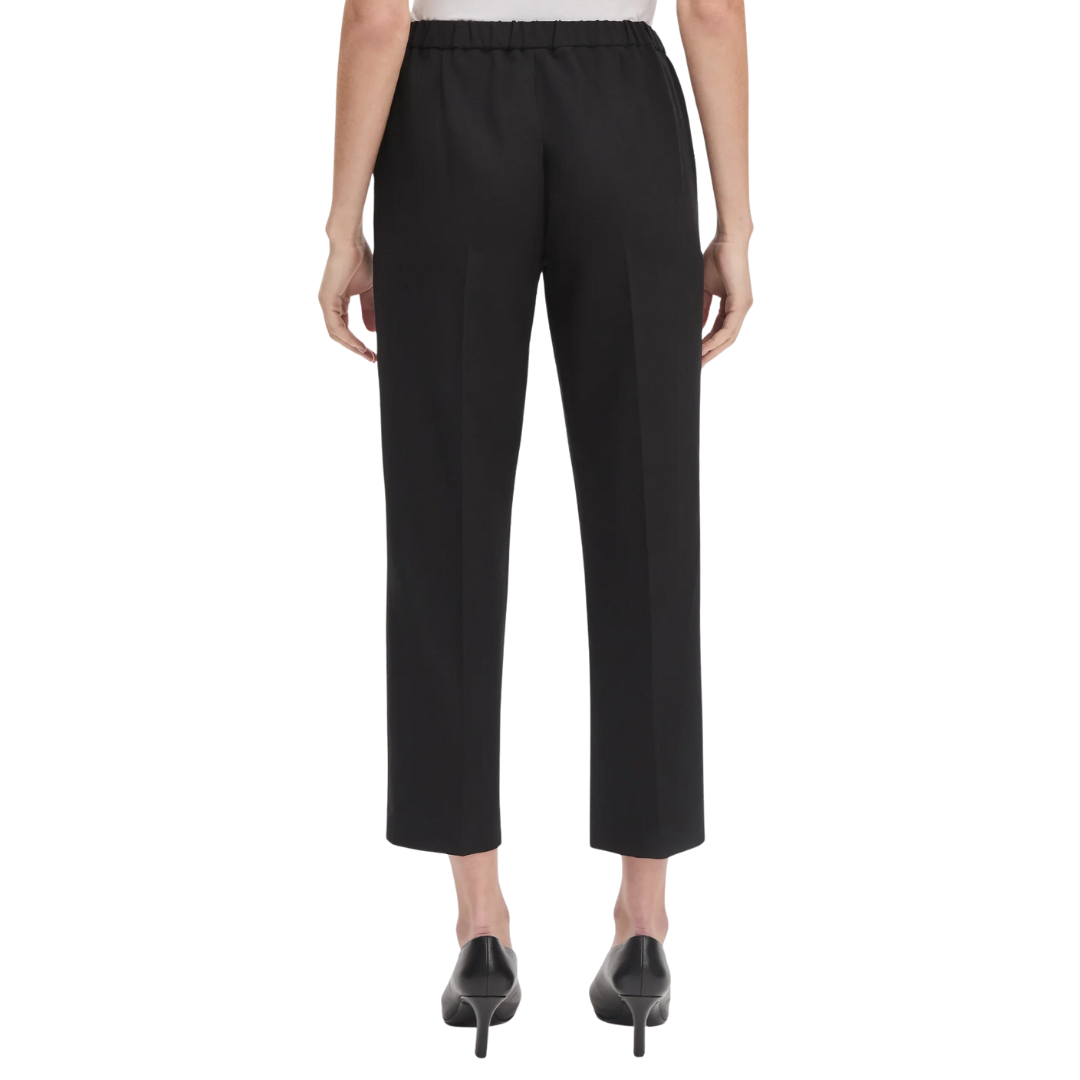 Ricki Pant in Black