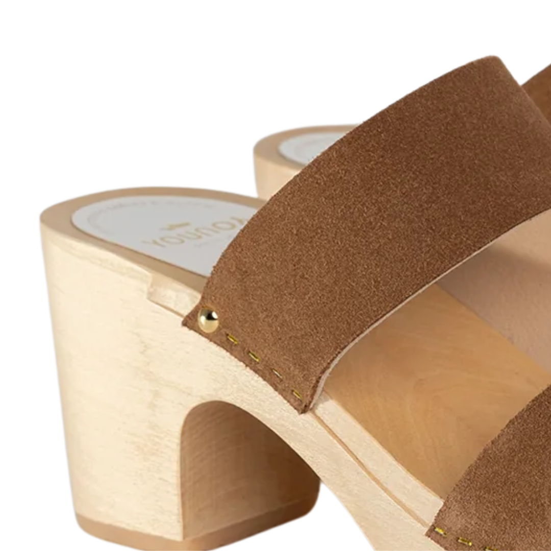 Yoyo Clog in Velvet Brown
