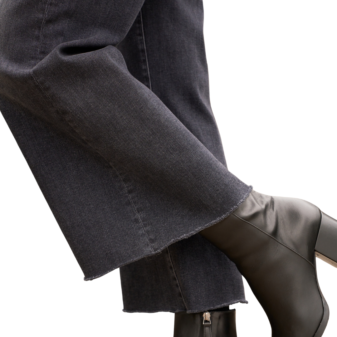 Galway in 1981 Washed Black