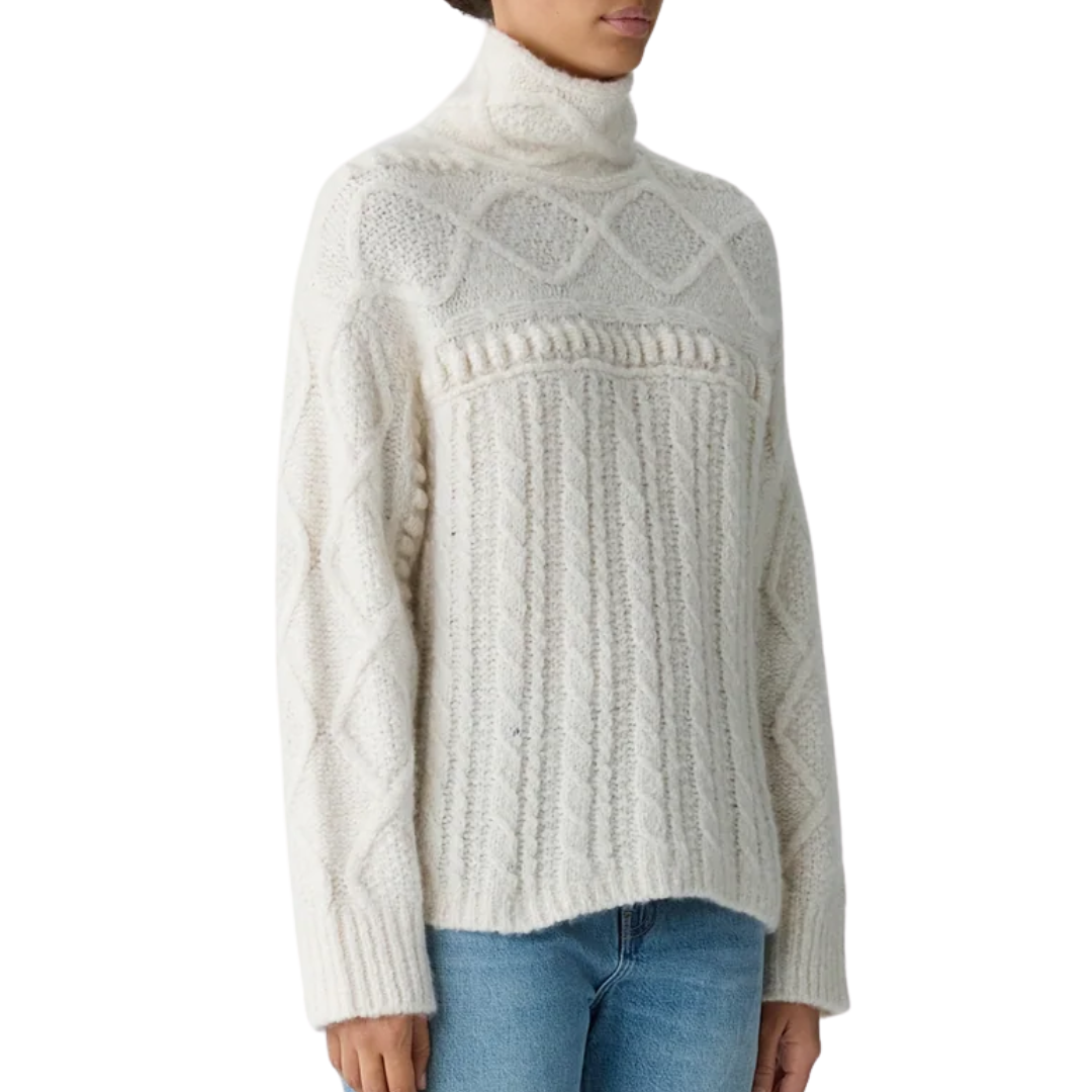 Super Cloud Turtleneck in Cream