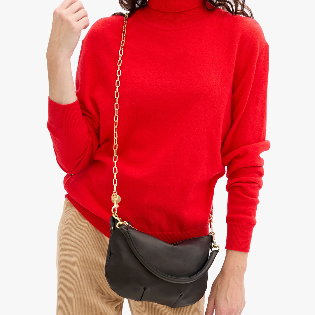 Petit Moyen in Black