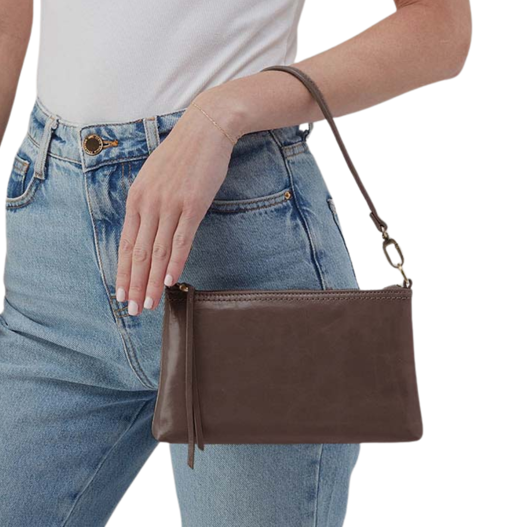 Darcy Crossbody in Hearthstone
