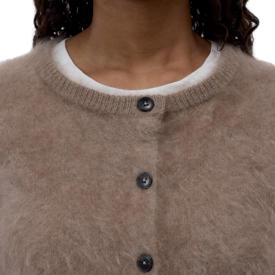 Brushed Cashmere Cardigan in Wheat Beige