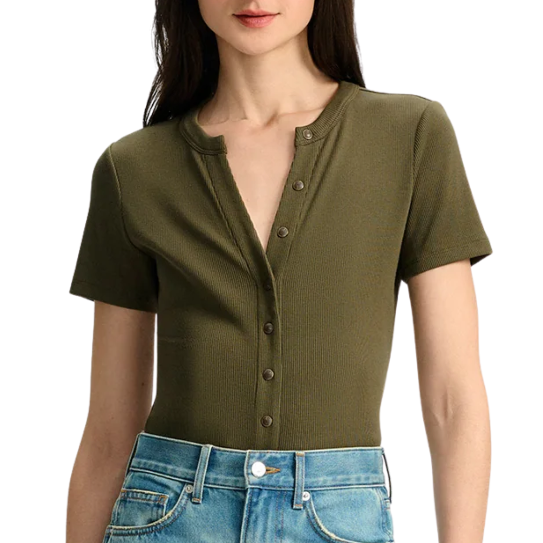 Dilia Top in Cypress