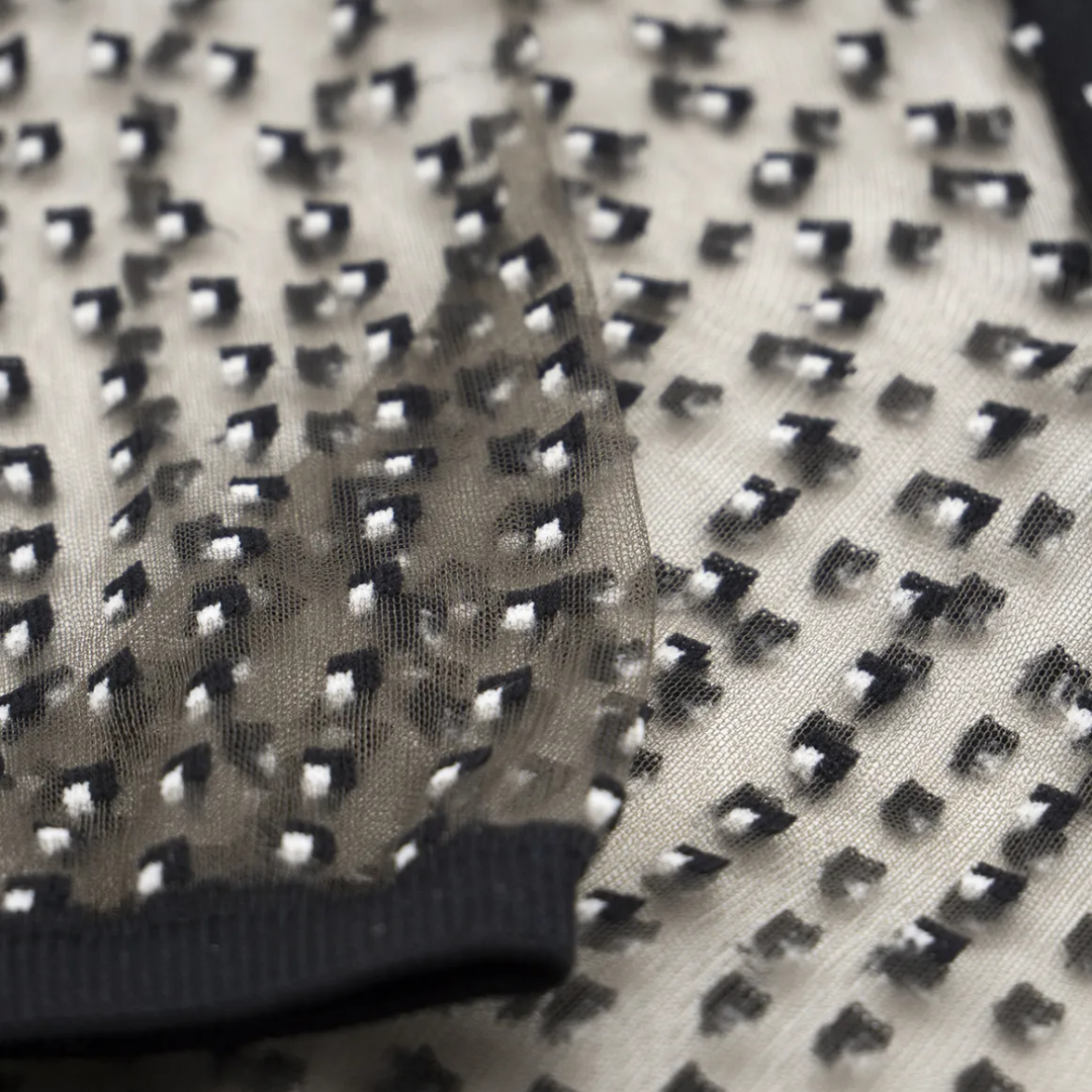 Crescent Dunes Socks in Black