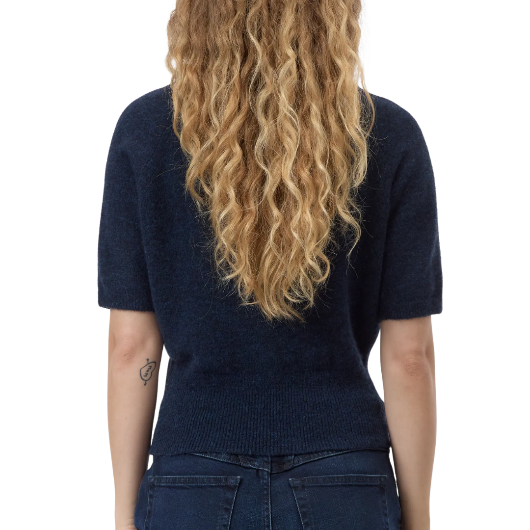 Short-Sleeved Knit in Dark Night