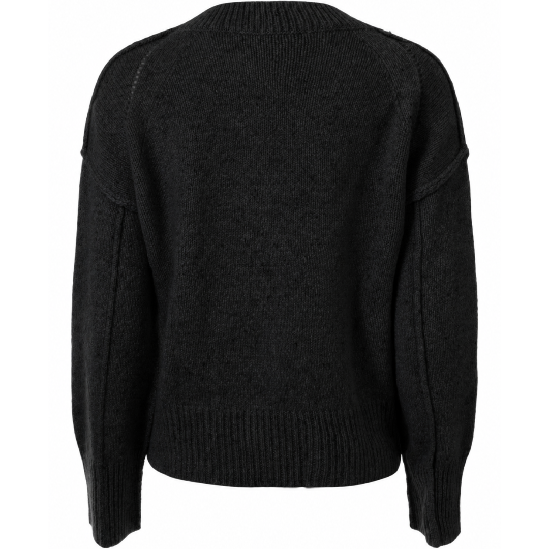 Boxy V W/ Reversed Seams in Black