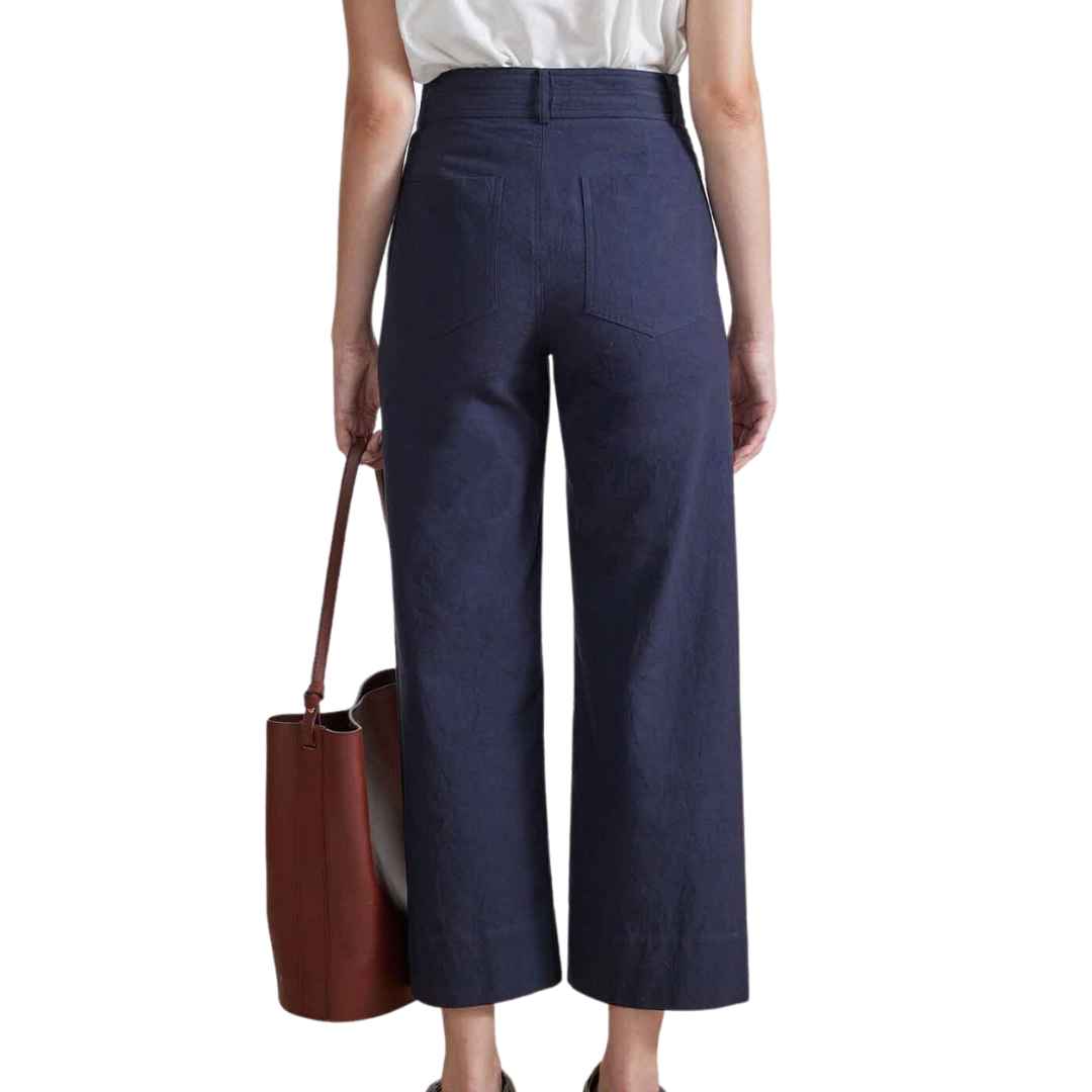 Classic Merida Pant in Navy