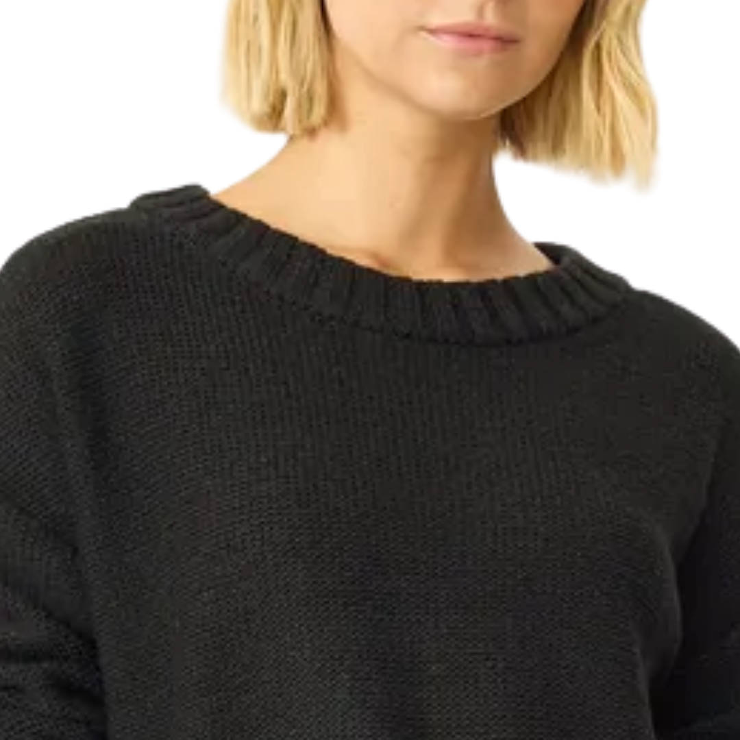 Walker Pullover in Black