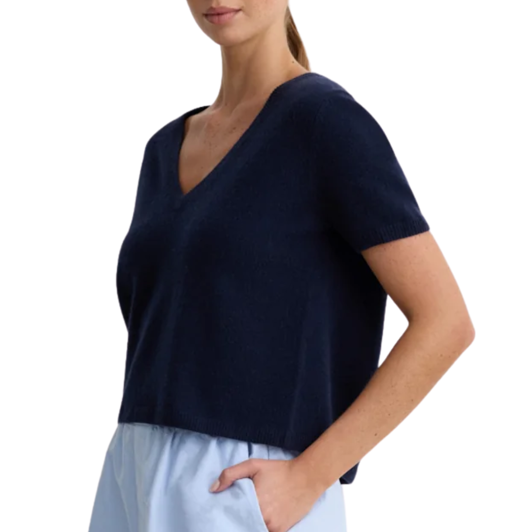 Kadri Cashmere V Neck Tee in Navy
