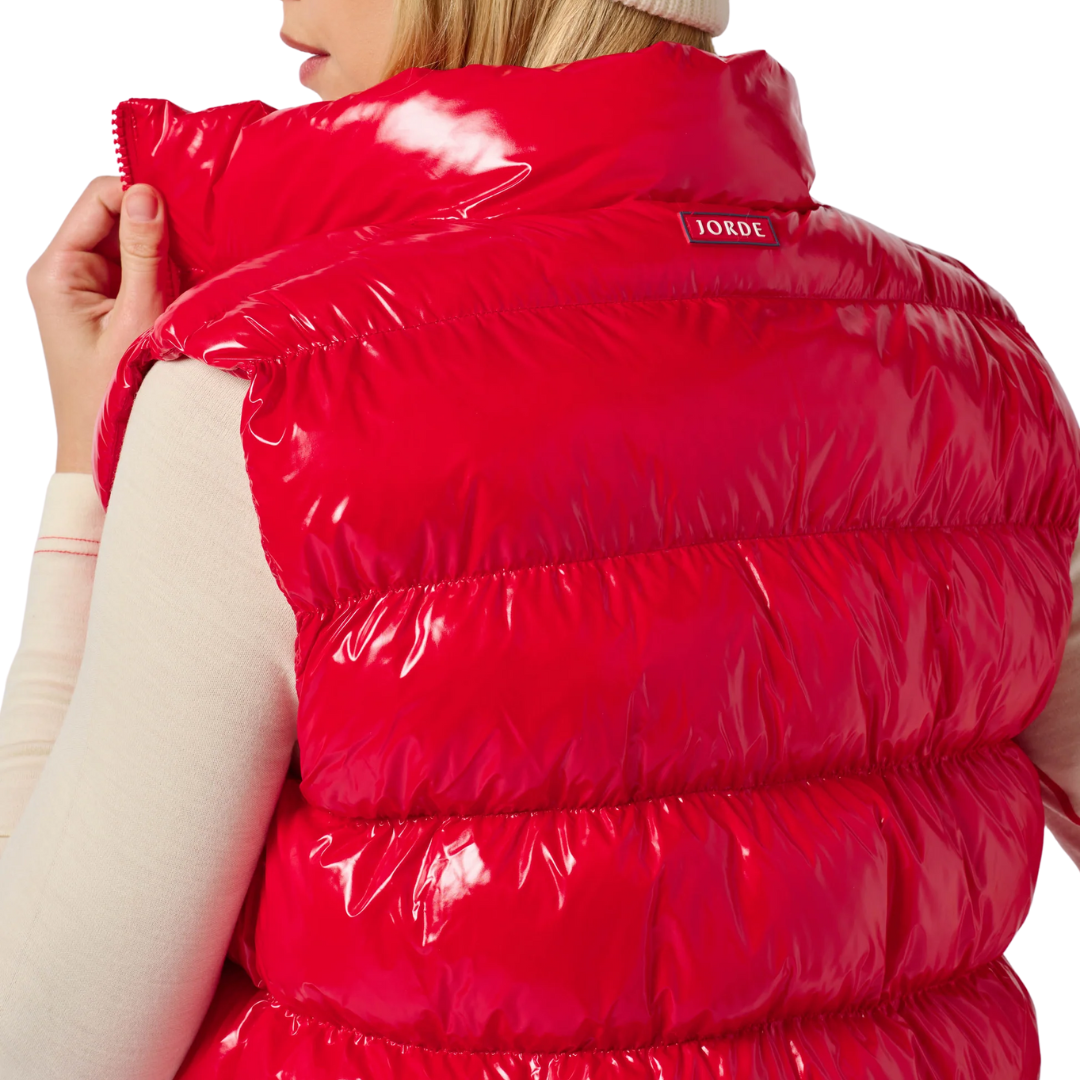 Nell Vest in Gondola