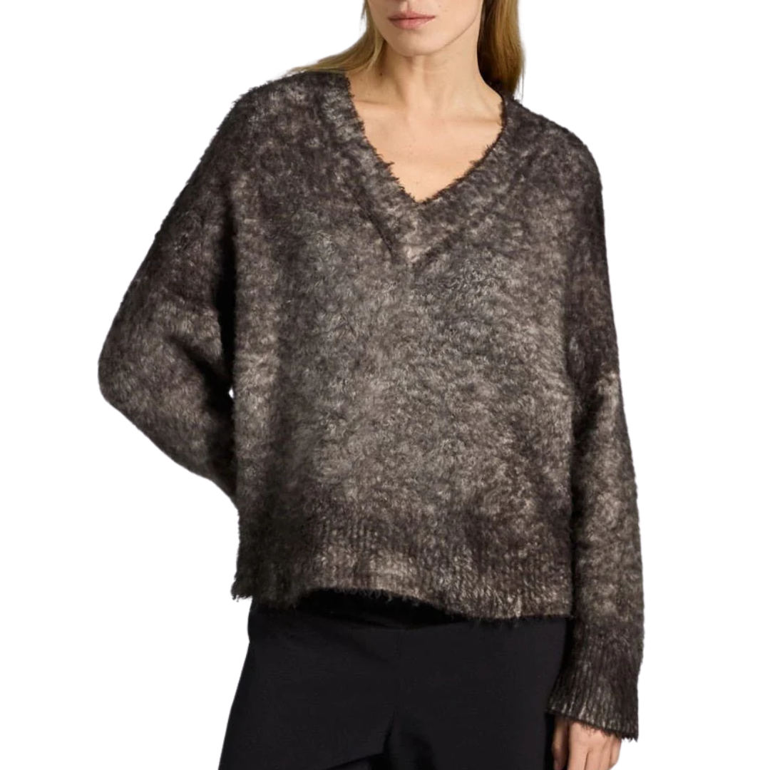 Hand Painted V Neck in Carruba