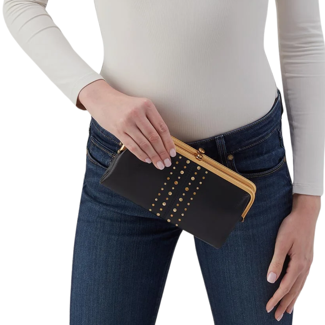 Lauren Clutch-Wallet in Black With Studs
