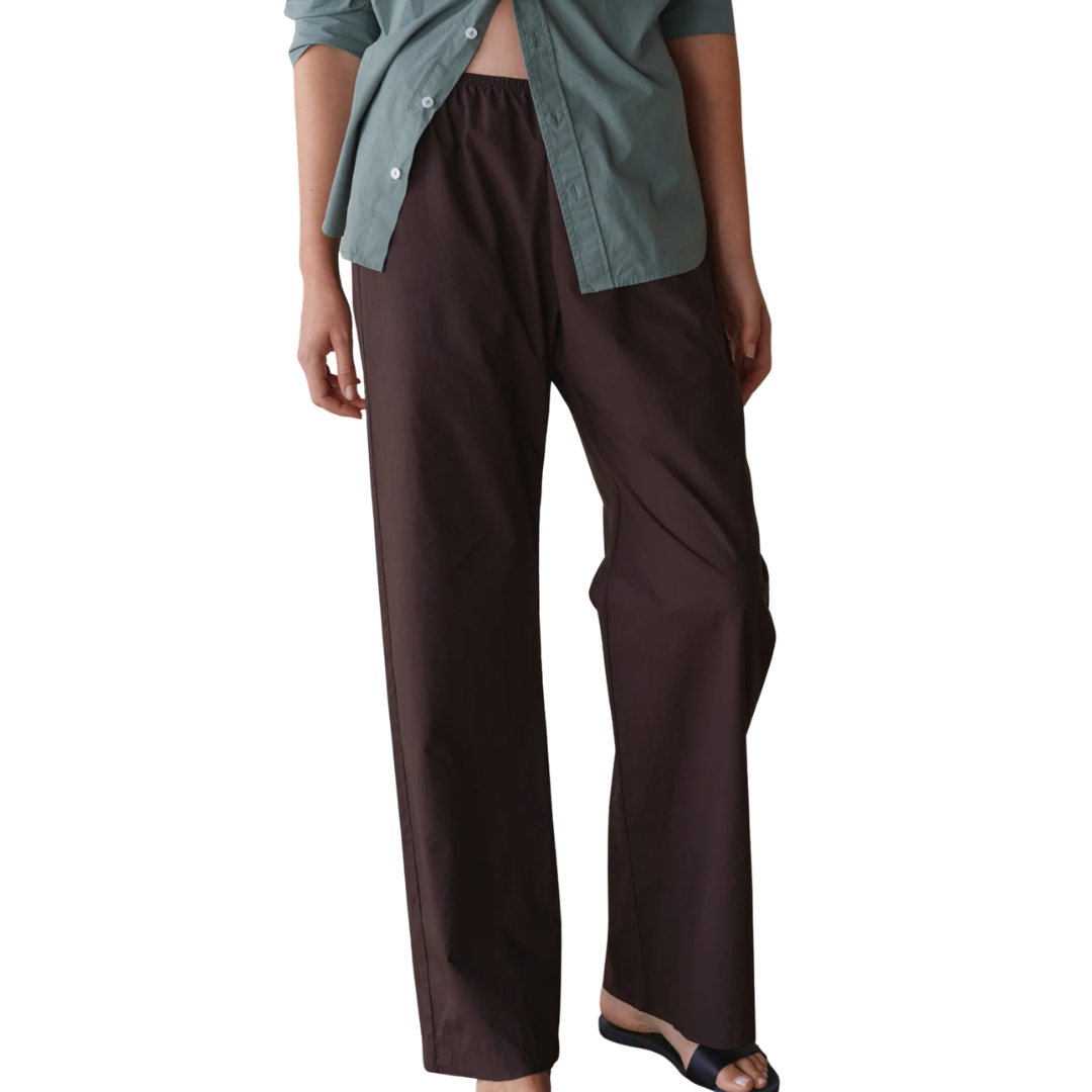 The Pop Simple Pant in Espresso