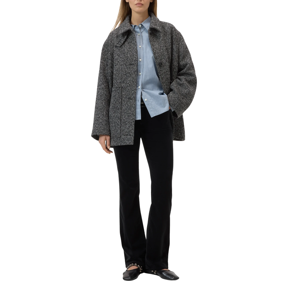 Jovanna Flared in Black