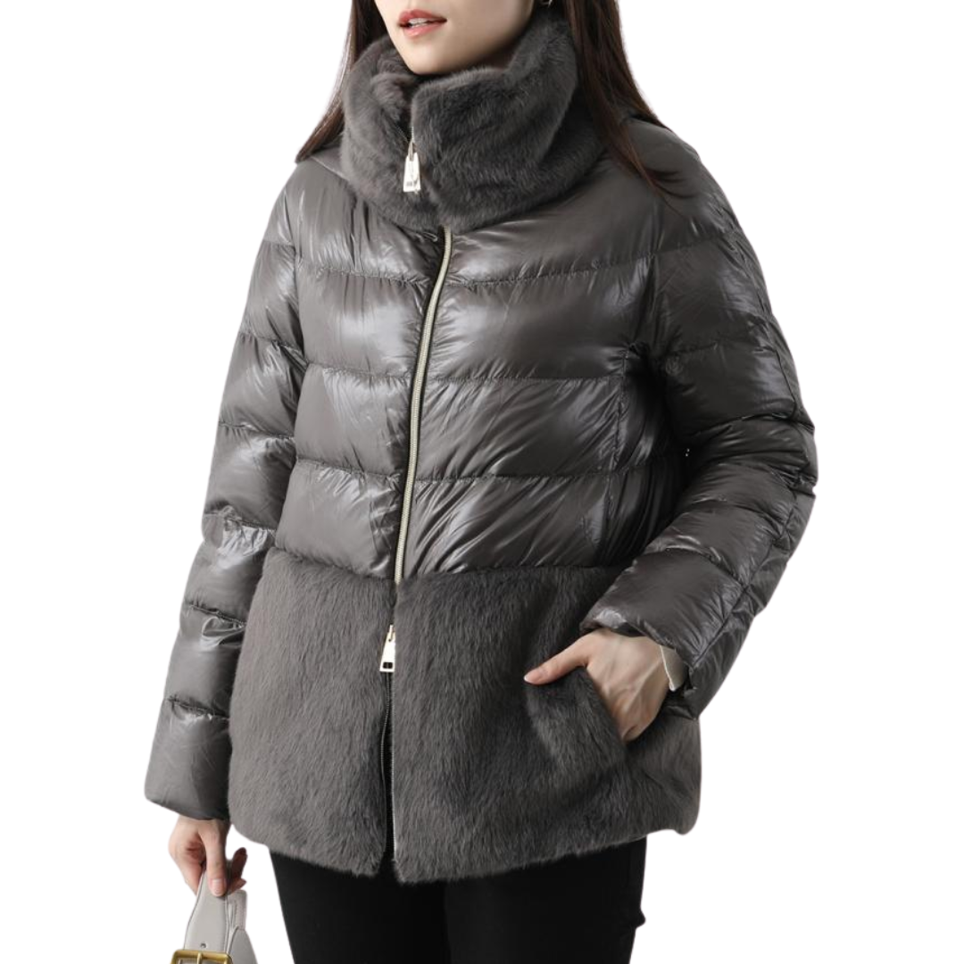 Cape in Nylon Ultralight and Lady Alternative Fur in Slate Grey