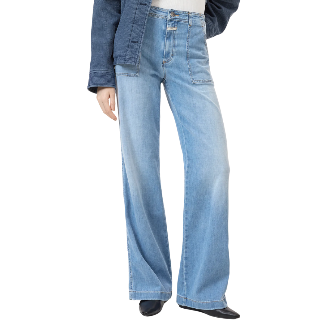 Aria Flared Jeans in Light Blue