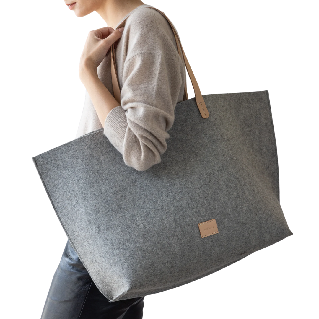 Hana Merino Wool Boat Bag in Granite