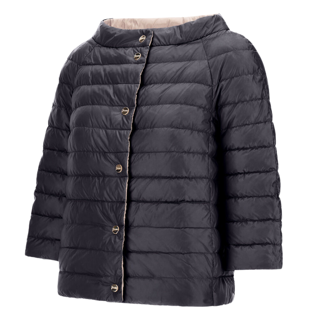 Reversible Cape Nylon Ultralight in Black/Chantilly