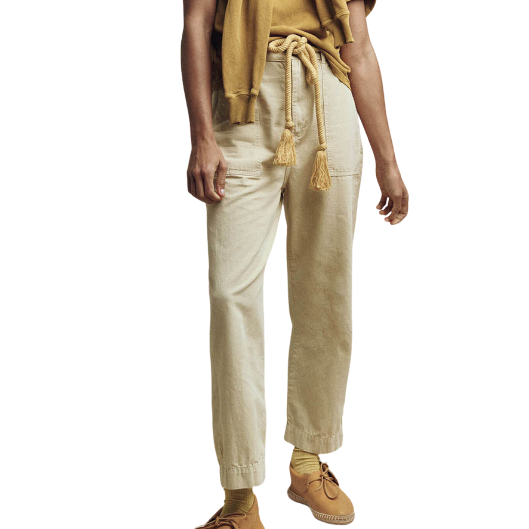 The Voyager Pant in Washed Safari