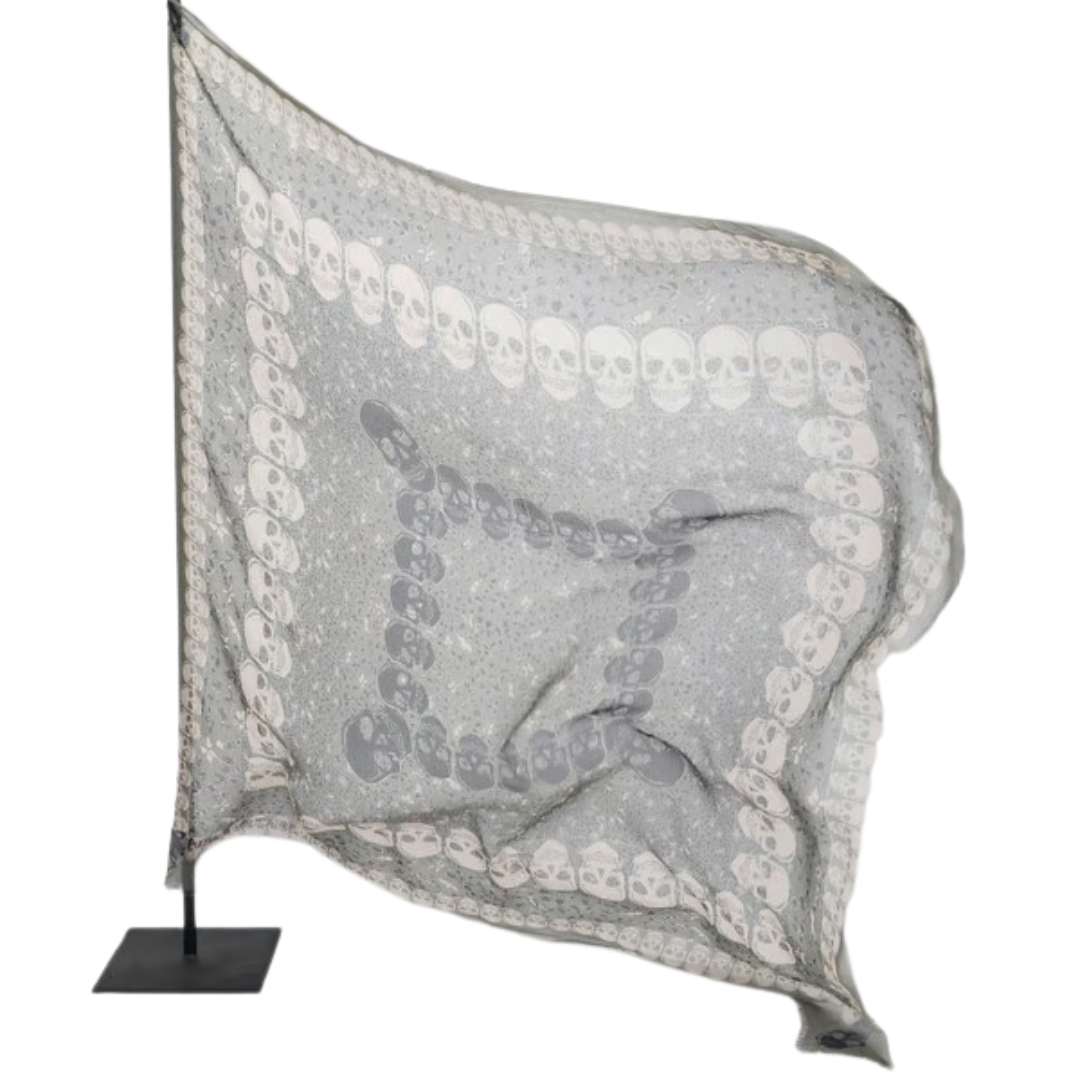 Kerry Scarf in Record