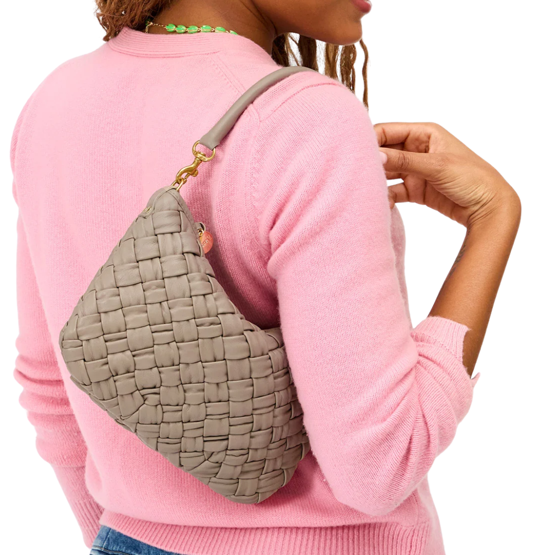 Petit Moyen in Dove Puffy Woven