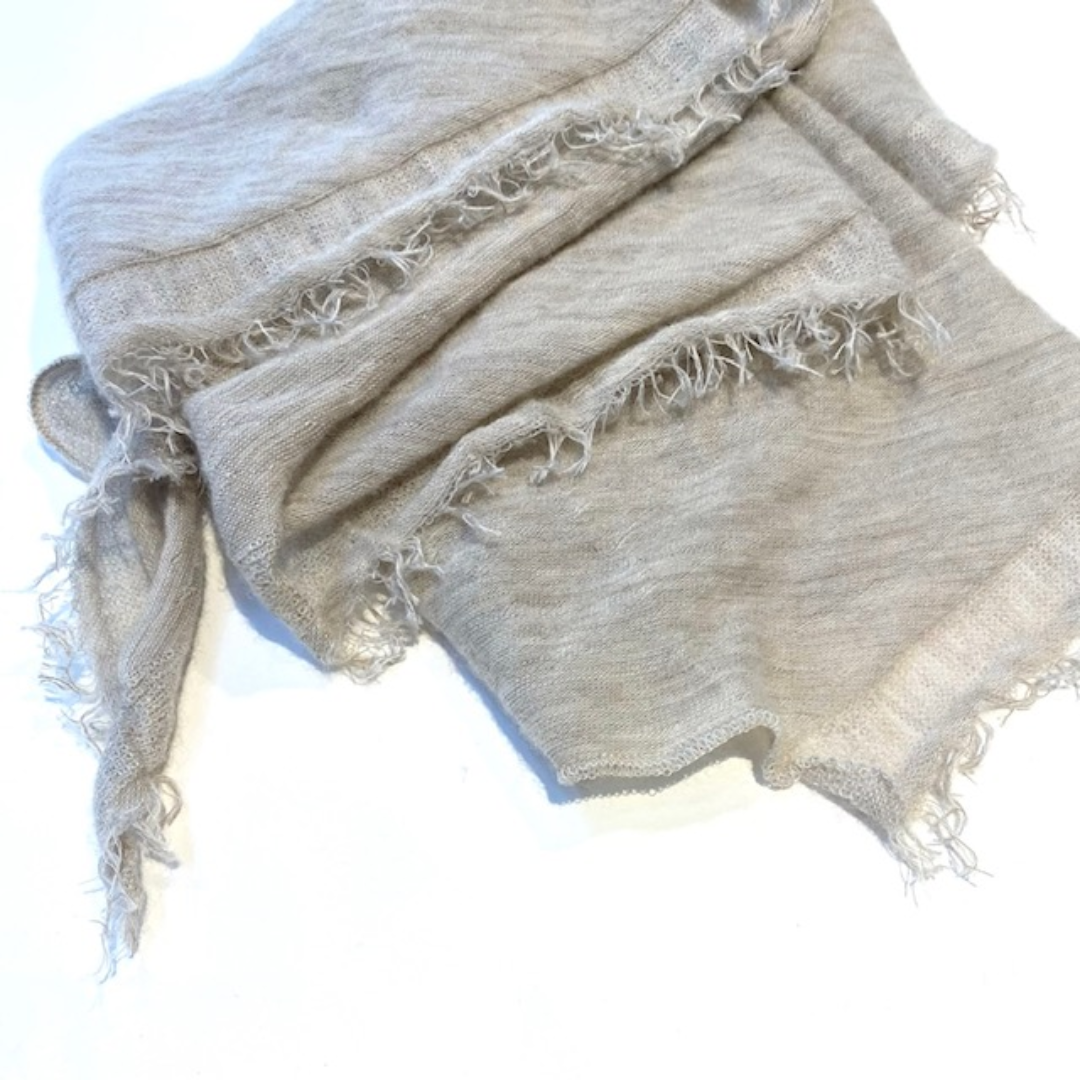 Love Mini Cashmere Scarf in Soft Beige